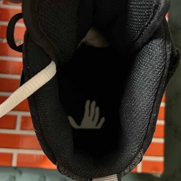 Nike Air Force 1 Mid X Off White Colab. NWT Size 11
(black) - Picture 8 of 13